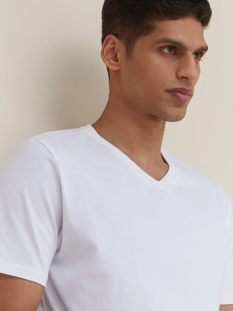 WES Casuals White Cotton Slim Fit T-Shirt - Image 3
