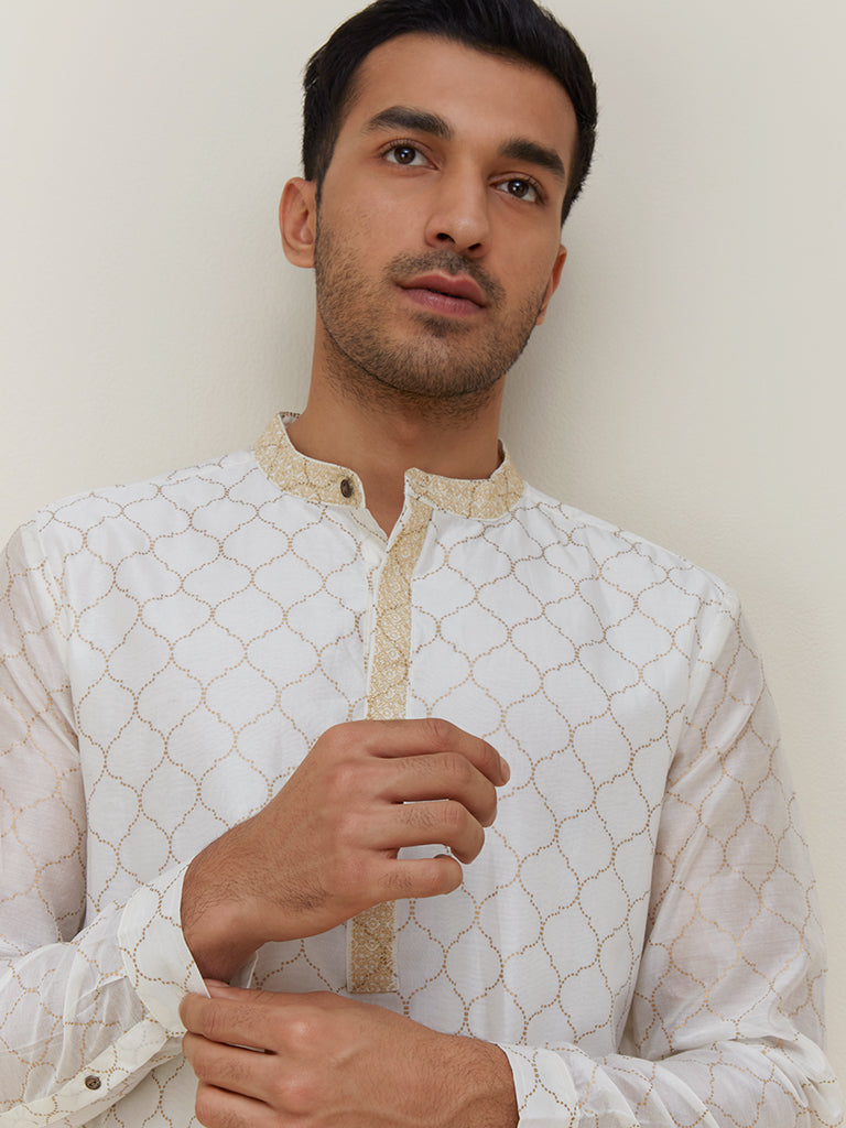 Kala by ETA Off-White Ethnic Printed Slim Fit Kurta
