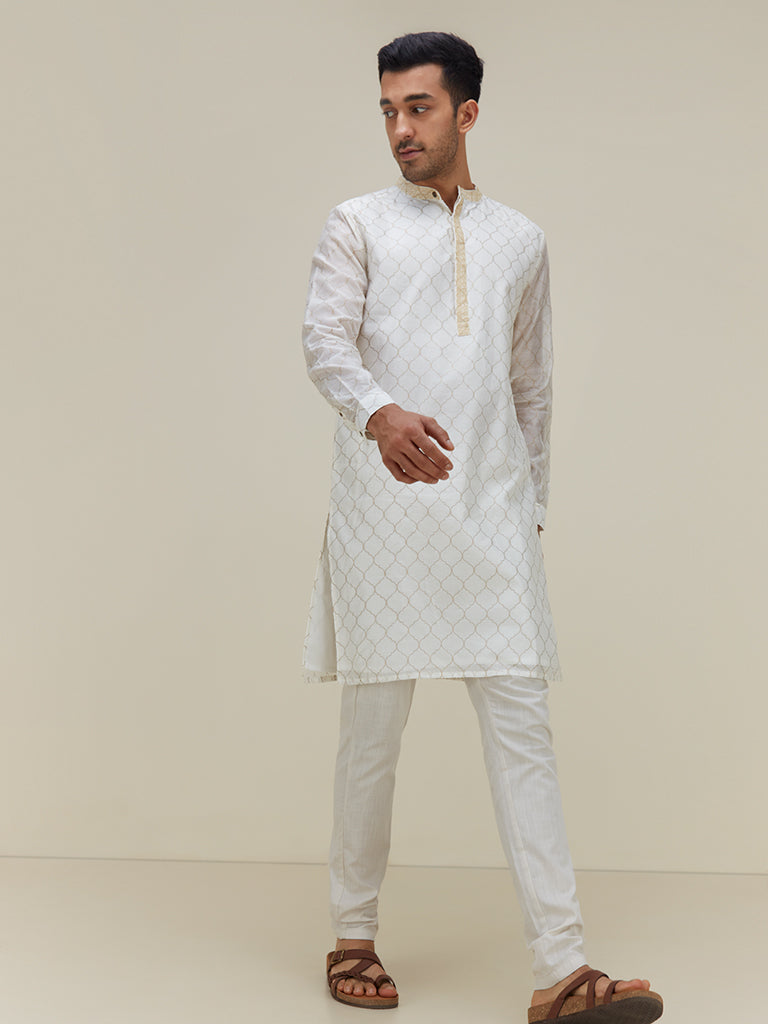 Kala by ETA Off-White Ethnic Printed Slim Fit Kurta - Image 2