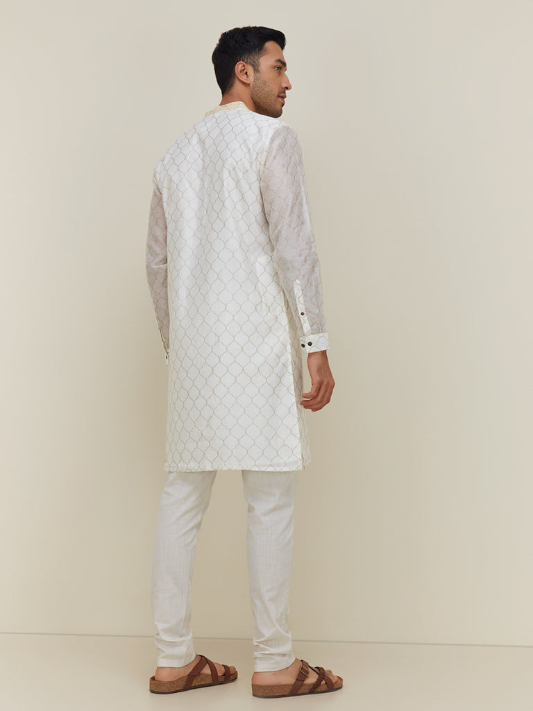Kala by ETA Off-White Ethnic Printed Slim Fit Kurta - Image 3