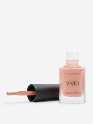 Studiowest Vivid Creme Desert Dusk Vegan AWNB-02 Nail Colour - 9 ml