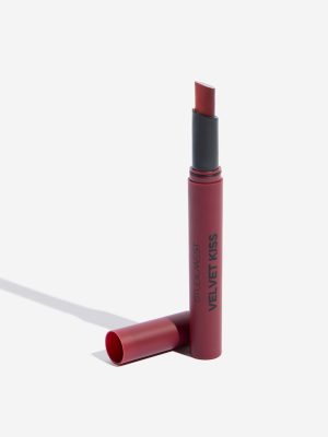 Studiowest Velvet Kiss Slim Stick Ruby Desire BE02 Lipstick - 2 gm