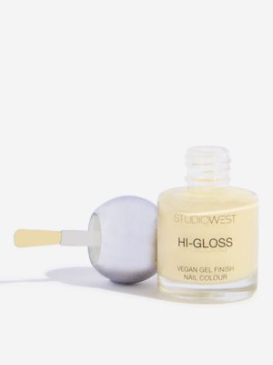 Studiowest Hi-Gloss Buttercup Bliss Y-05 Creme Nail Colour - 8 ml