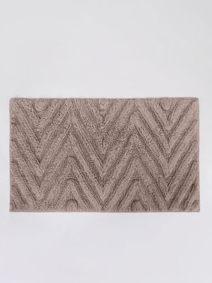 Westside Home Beige Chevron Bath Mat