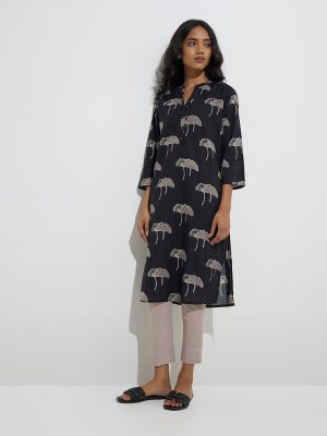 Utsa Brown Solid Cotton Ethnic Pants