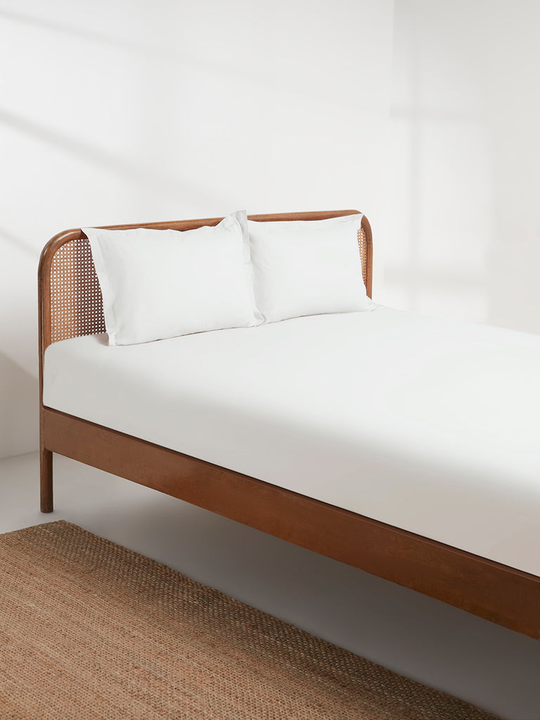 Westside Home White Queen Bedsheet Flat and Pillowcase Set - Image 2