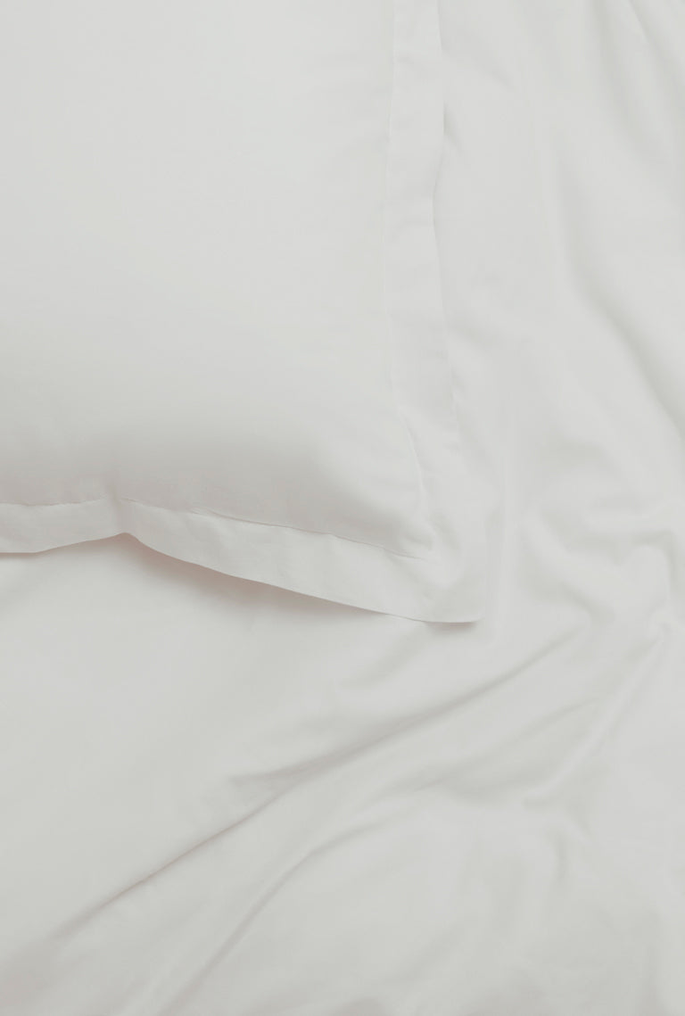 Westside Home White Queen Bedsheet Flat and Pillowcase Set - Image 4