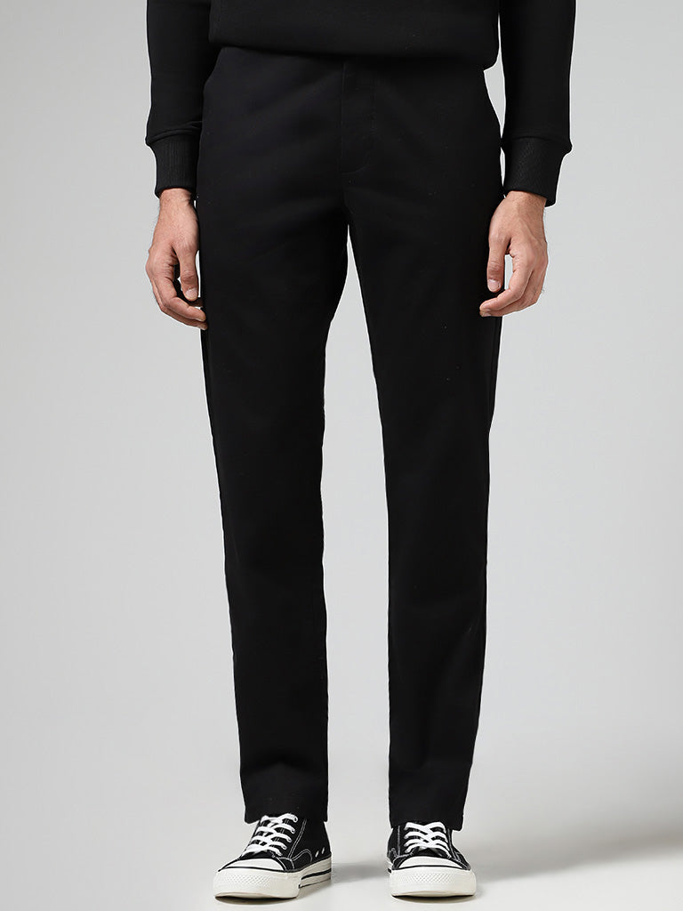 WES Casuals Solid Black Relaxed-Fit Mid-Rise Cotton Chinos - Image 3
