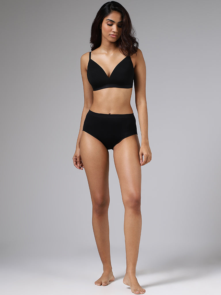 Wunderlove Solid Black Seamless Full Briefs