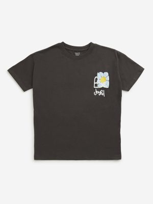 Y&F Kids Charcoal Graphic Design Cotton T-Shirt