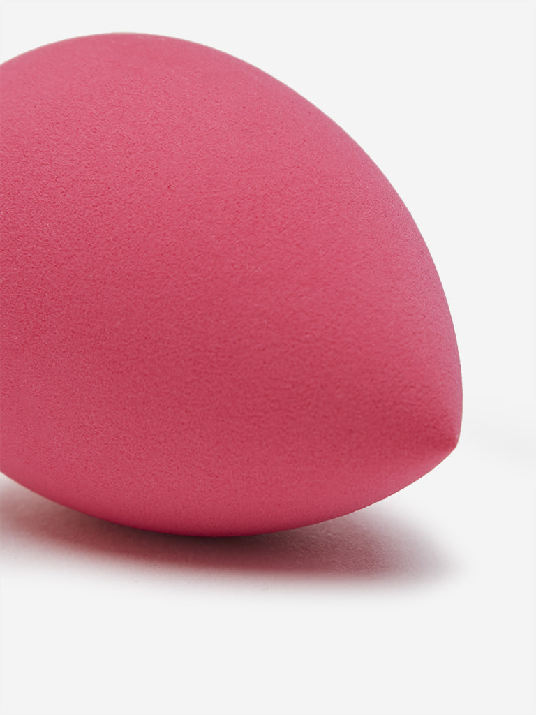Studiowest Dark Pink Makeup Blender - Image 3