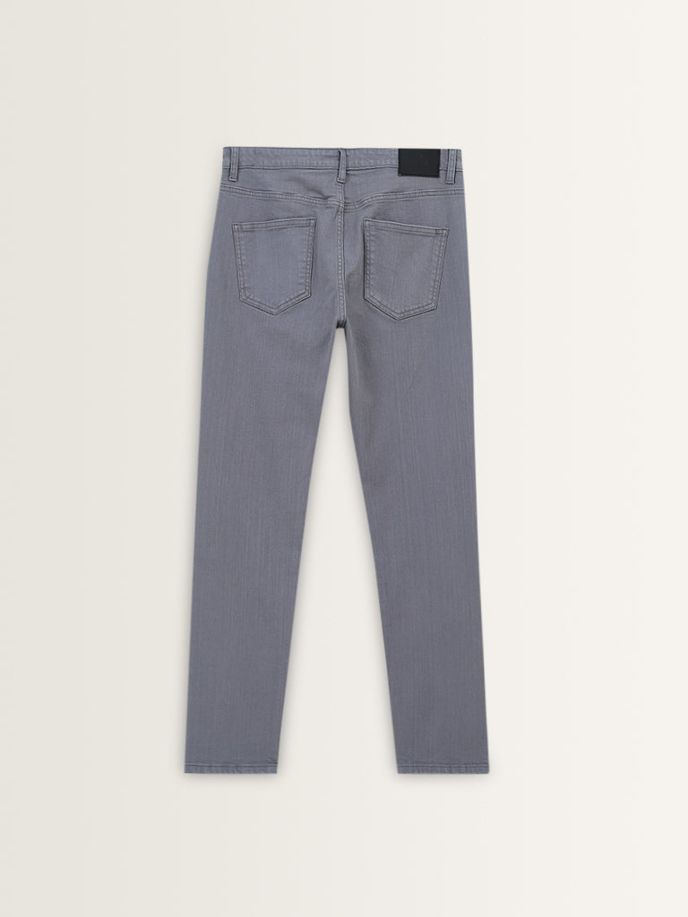 WES Casuals Grey Solid Slim-Fit Mid-Rise Jeans - Image 7