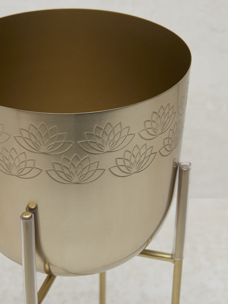 Westside Home Gold Lotus Etched Planter with Stand - Image 4