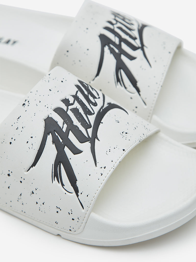 SOLEPLAY White Text Design Slides - Image 3