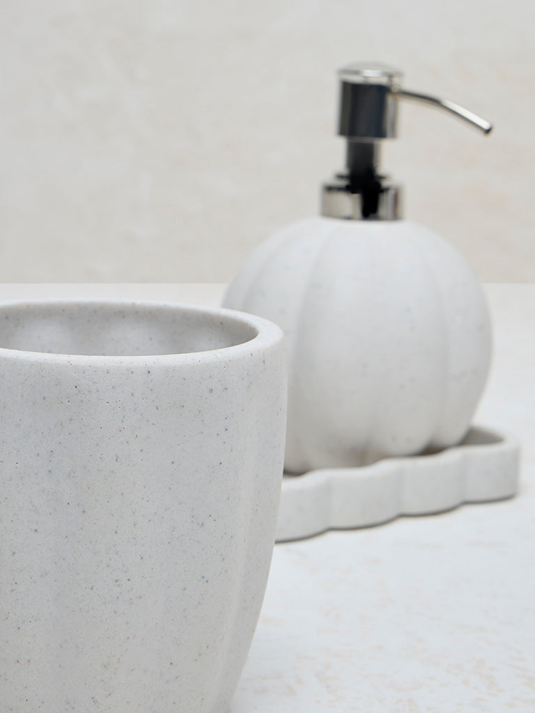 Westside Home Beige Bathroom Accessory Set - Image 3