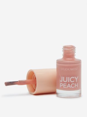 Studiowest Juicy Peach Creme Tropical Pink P01 Nail Colour - 6 ml