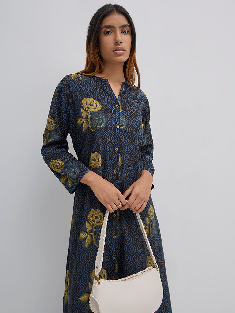 Utsa Blue Floral Printed A-Line Kurta - Image 2