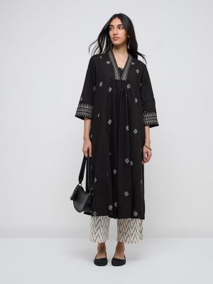Utsa Black Ikat-Printed Fit-and-Flare Cotton Kurta