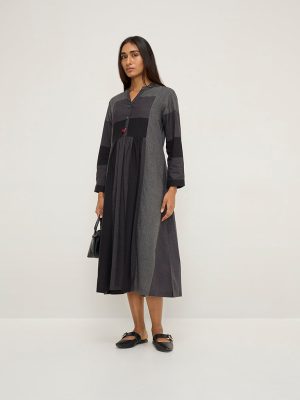 Utsa Charcoal Colour-Blocked Fit-and-Flare Cotton Kurta