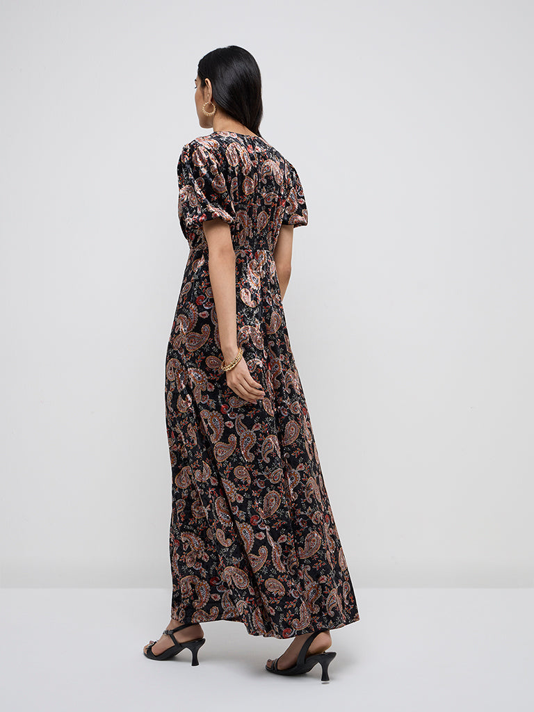 LOV Black Paisley Printed Fit-and-Flare Velveteen Dress - Image 4