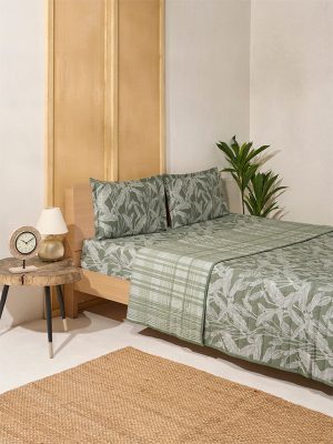 Westside Home Sage Foliage Print Reversible Quilted Queen Bed Comforter