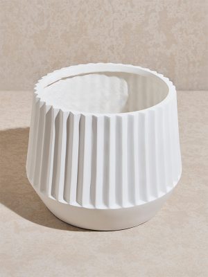 Westside Home White Ridge Planter - Small