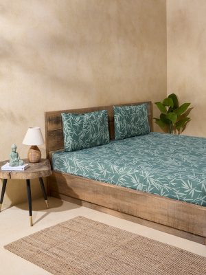 Westside Home Dark Green Leaf Design Queen Bed Fitted Sheet and Pillowcase Set