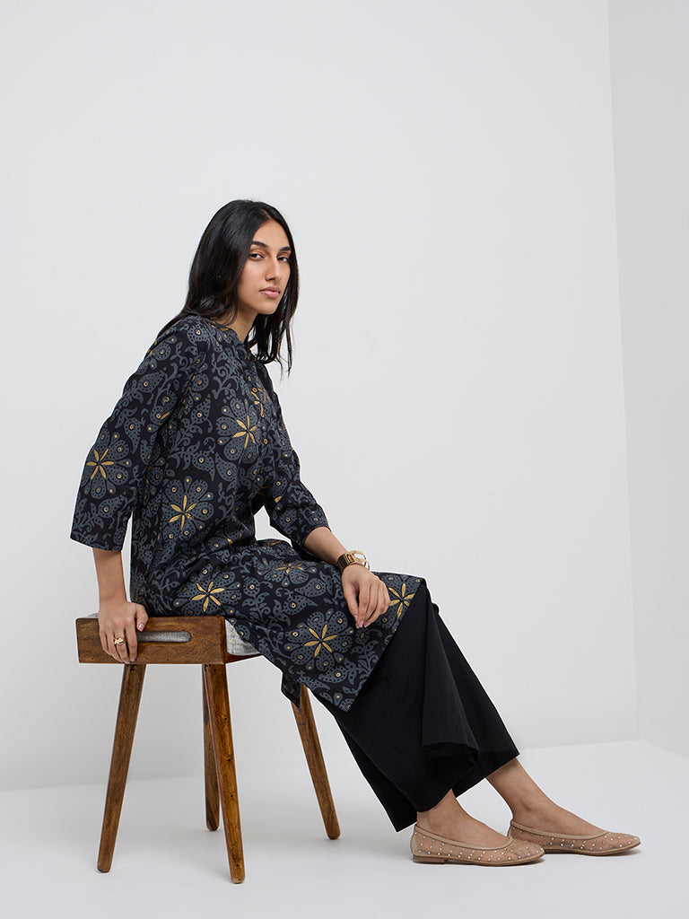 Utsa Black Buta Print Cotton Straight Kurta - Image 3