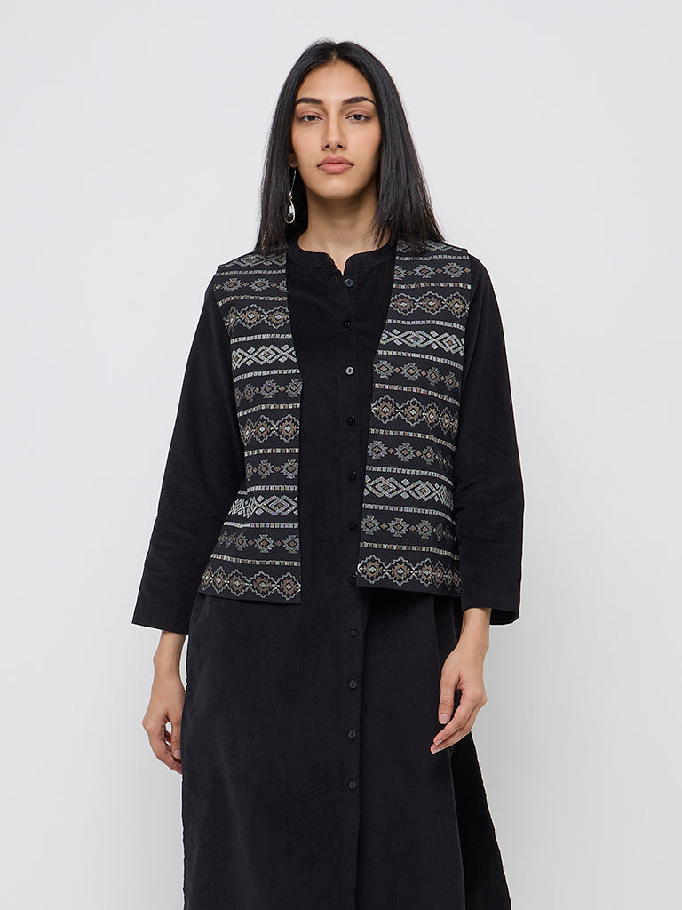 Utsa Black Embroidered Cotton Jacket - Image 4