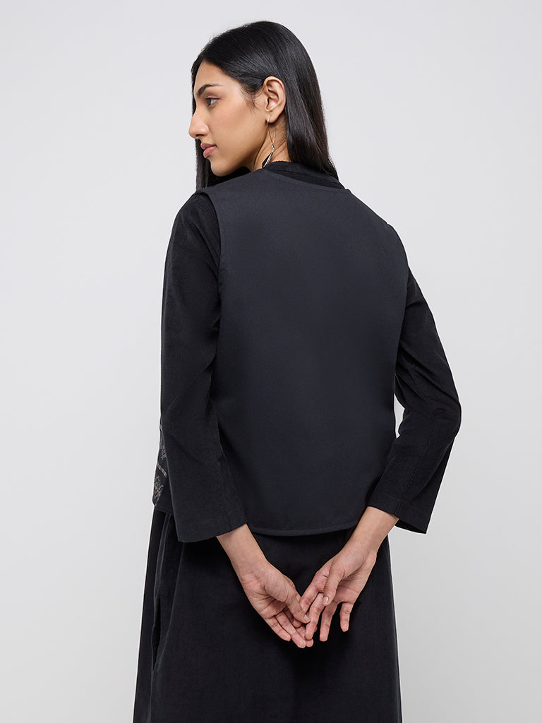 Utsa Black Embroidered Cotton Jacket - Image 5