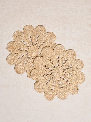 Westside Home Beige Daisy Braided Placemats (Set of 2)