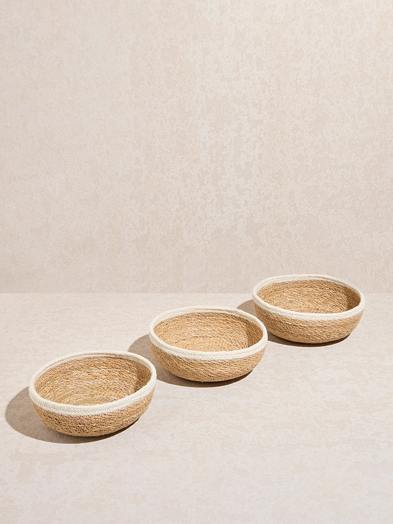 Westside Home White and Natural Seagrass Basket (Set of 3) - Image 2