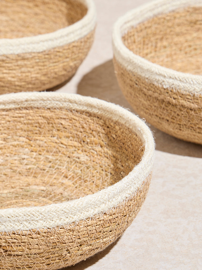 Westside Home White and Natural Seagrass Basket (Set of 3) - Image 3