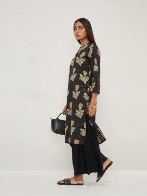 Utsa Black Floral Printed Straight Cotton-Blend Kurta