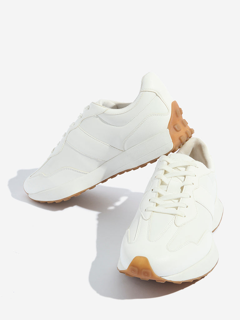 SOLEPLAY White Sneakers - Image 3