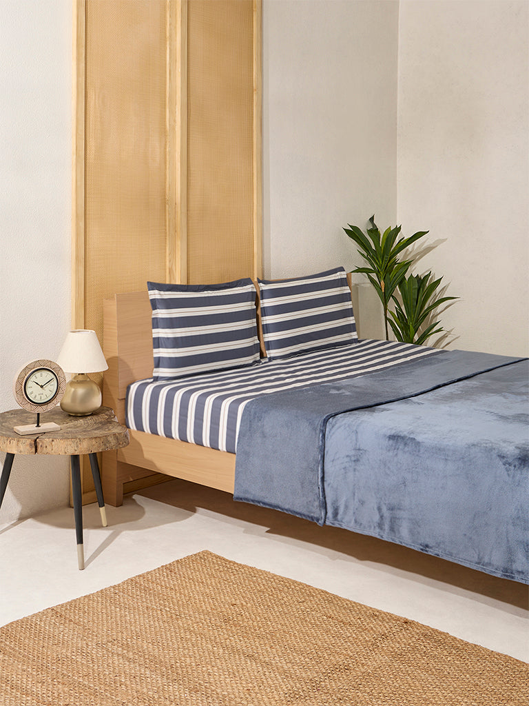 Westside Home Dusty Blue Queen Bed Fleece Blanket