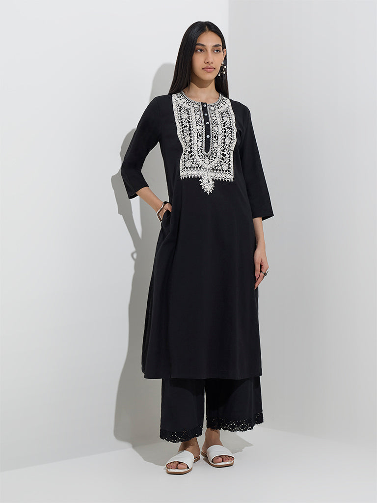 Utsa Black Floral Embroidered A-Line Cotton-Blend Kurta - Image 3