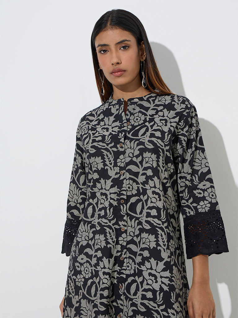 Utsa Black Floral Patterned Cotton-Blend A-Line Kurta - Image 2