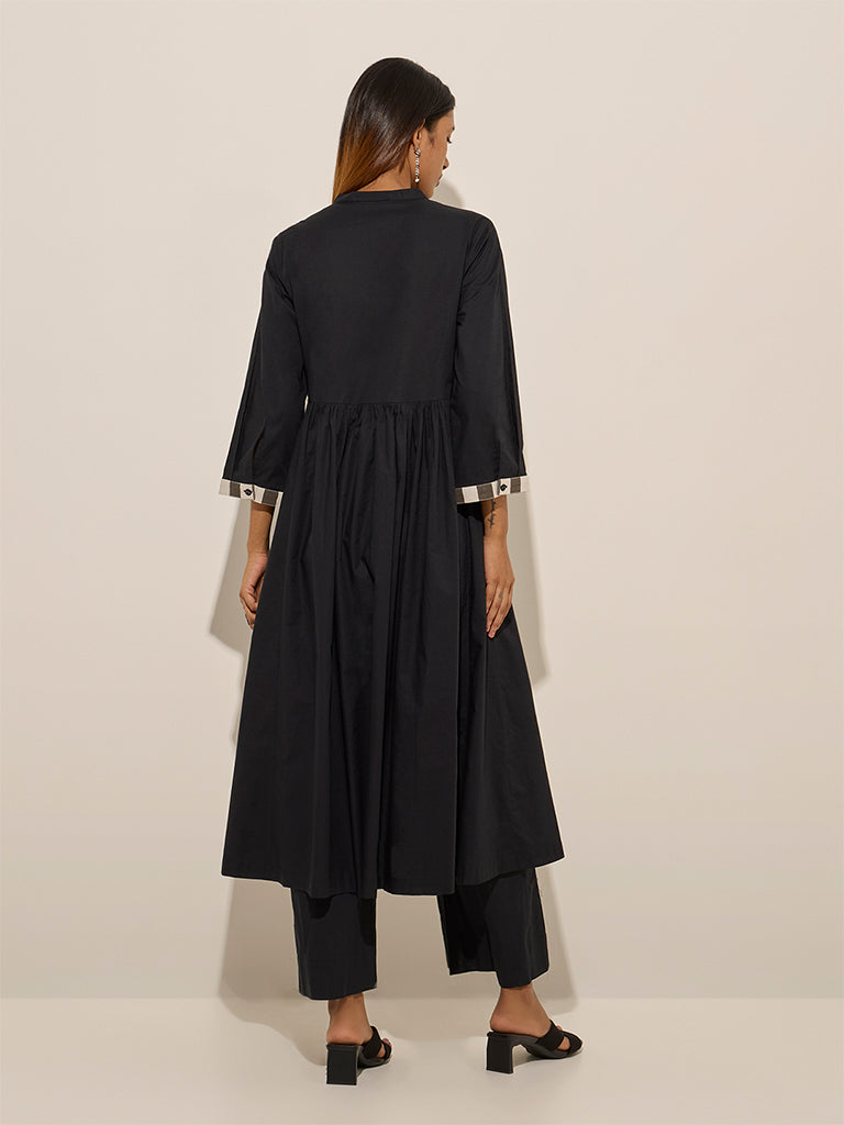 Utsa Black Solid Fit-and-Flare Kurta - Image 4