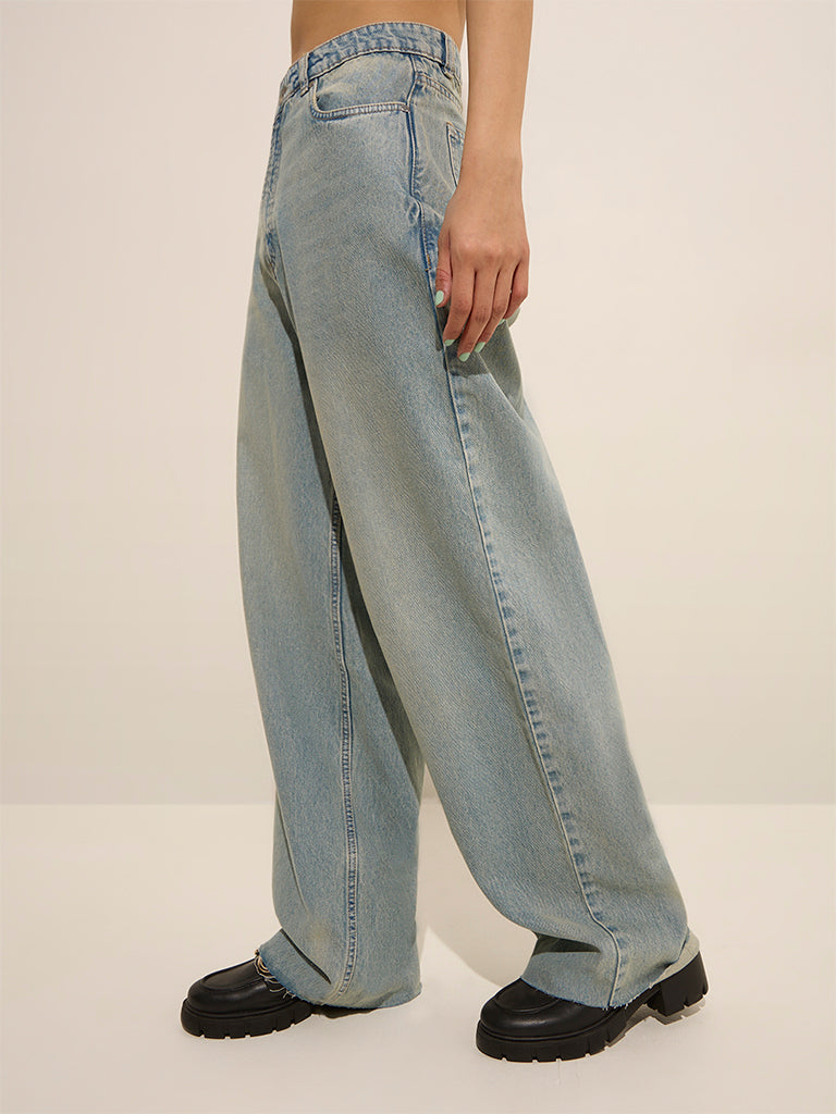 Nuon Light Blue Wide-Leg Mid-Rise Jeans - Image 3