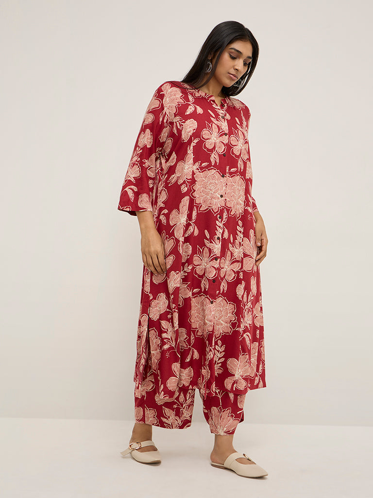Diza Red Floral Printed Ethnic Pants - Image 3