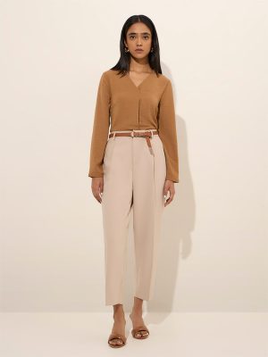 Wardrobe Beige High-Rise Trousers