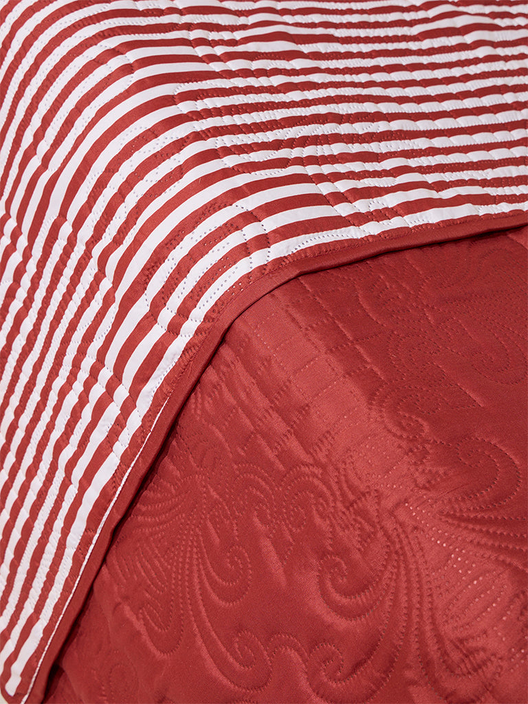 Westside Home Maroon Reversible Quilted Queen Bed Comforter - Image 3
