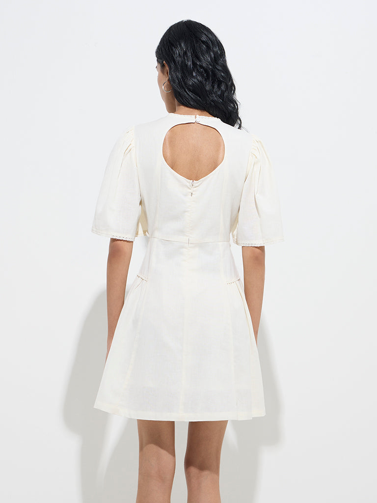 Bombay Paisley White Floral Printed Cotton A-Line Dress - Image 4