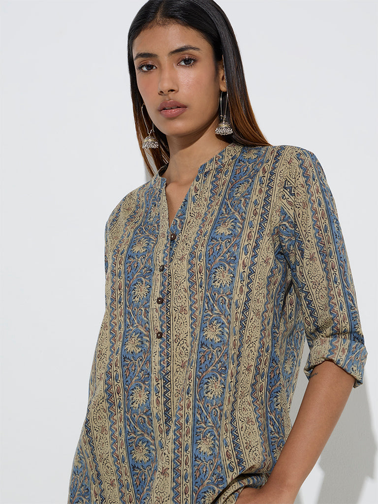 Utsa Blue Botanical Printed Straight Cotton Kurta - Image 2