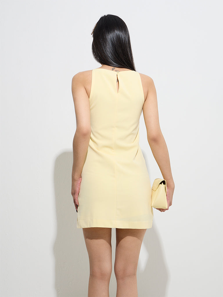 Nuon Yellow Solid Shift Dress - Image 4