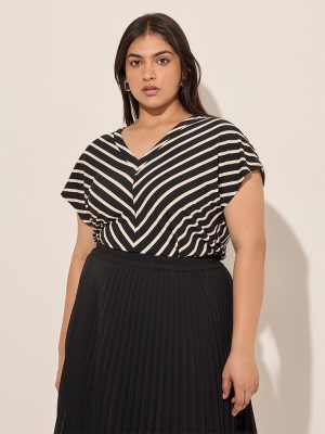 Gia Black Chevron Printed Top