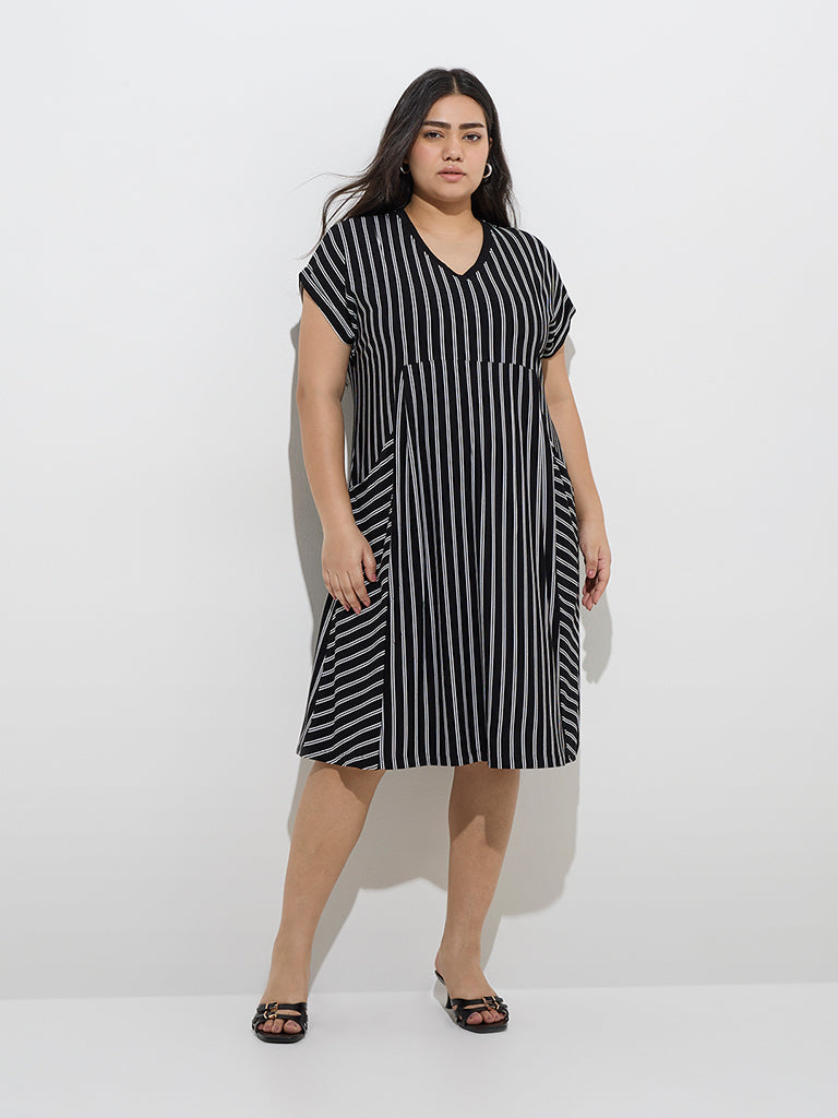 Gia Black Stripe Printed Straight Dress