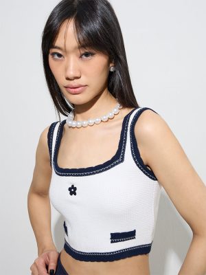 Nuon White Contrast Detailed Knitted Crop Top