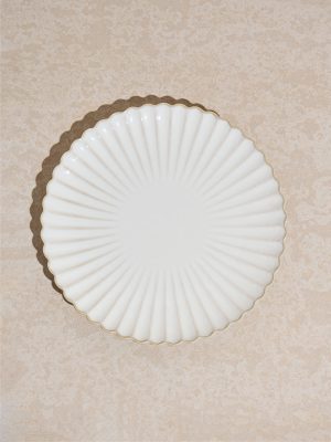 Westside Home White Scallop Design Dinner Plate